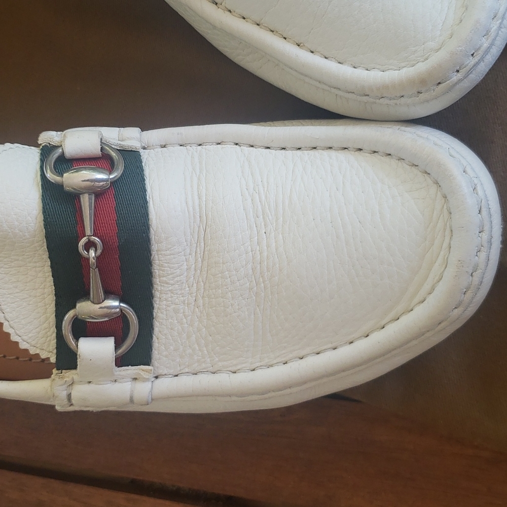GUCCI White Web Drivers  Horsebit Unisex - Picture 4 of 15